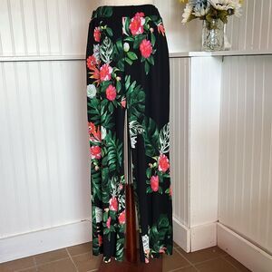 Vince Camuto Floral Black Pants Small